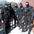 swat-team-posing